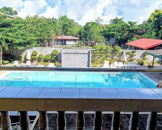 Cherrys @ Home Too Inland Resort - Thành phố Panglao - Bể bơi