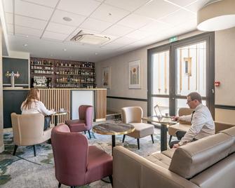 Brit Hotel Angers Parc Expo - L'Acropole - Verrières-en-Anjou - Lobby
