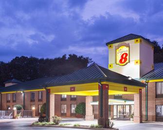 Super 8 by Wyndham Spartanburg/I-26 Exit 22 - Spartanburg - Building