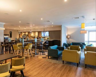 Holiday Inn Birmingham M6, Jct.7 By IHG - Birmingham - Bar