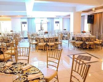 Verjandel Hotel - Quezon City - Restaurante