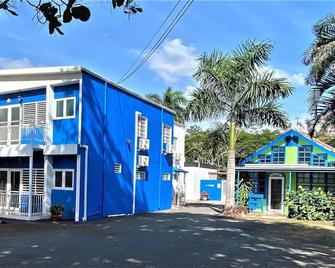 Blue House Joyuda - Cabo Rojo - Edificio