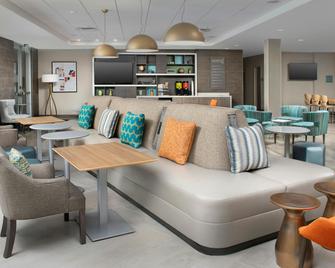 Home2 Suites by Hilton Longmont - Longmont - Aula