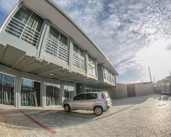 Cond. W / Pool - Bruno Klemtz - Private Apartment 4 People - Porto Belo - Building