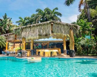 Marea Brava Hotel & Villas - Playa Hermosa - Piscina