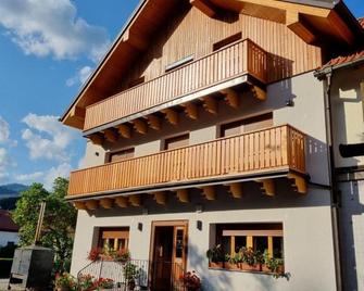 Rooms Pevc & Hostel Ljubno ob Savinji - Ljubno ob Savinji - Building
