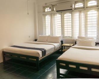 Hostel 9 - Rangoon - Slaapkamer