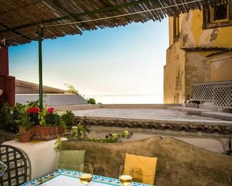 Proprietà Antonio 3 unità indipendenti - Positano - Balkon