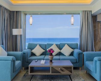Fantazia Resort Marsa Alam - Marsa Alam - Oturma odası