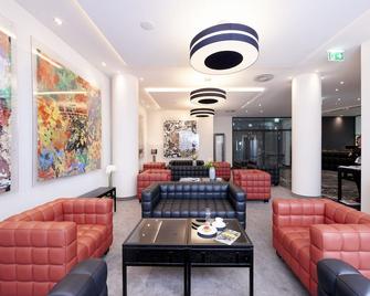 Singerstrasse 21-25 Aparthotel 350m next to St Stephen´s Square - Vienna - Lounge