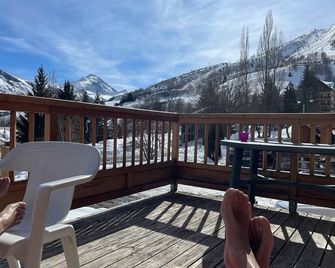 Superb 8-p chalet at the foot of the Sybelles slopes and close to shops - Saint-Sorlin-d'Arves - Balcon