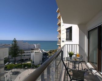 Cosy apartment for 4 guests with WIFI, A/C and TV - Armação de Pêra - Balcony