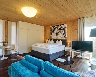 Design Apartment mit Panoramafenster - Wald und Seeblick - Ruhe nahe der Stadt - بريغنتس - غرفة نوم