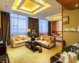 Phoenix International Hotel - Jincheng - Obývací pokoj