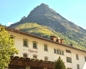 Clubdorf Hotel Alpenrose - Galtur