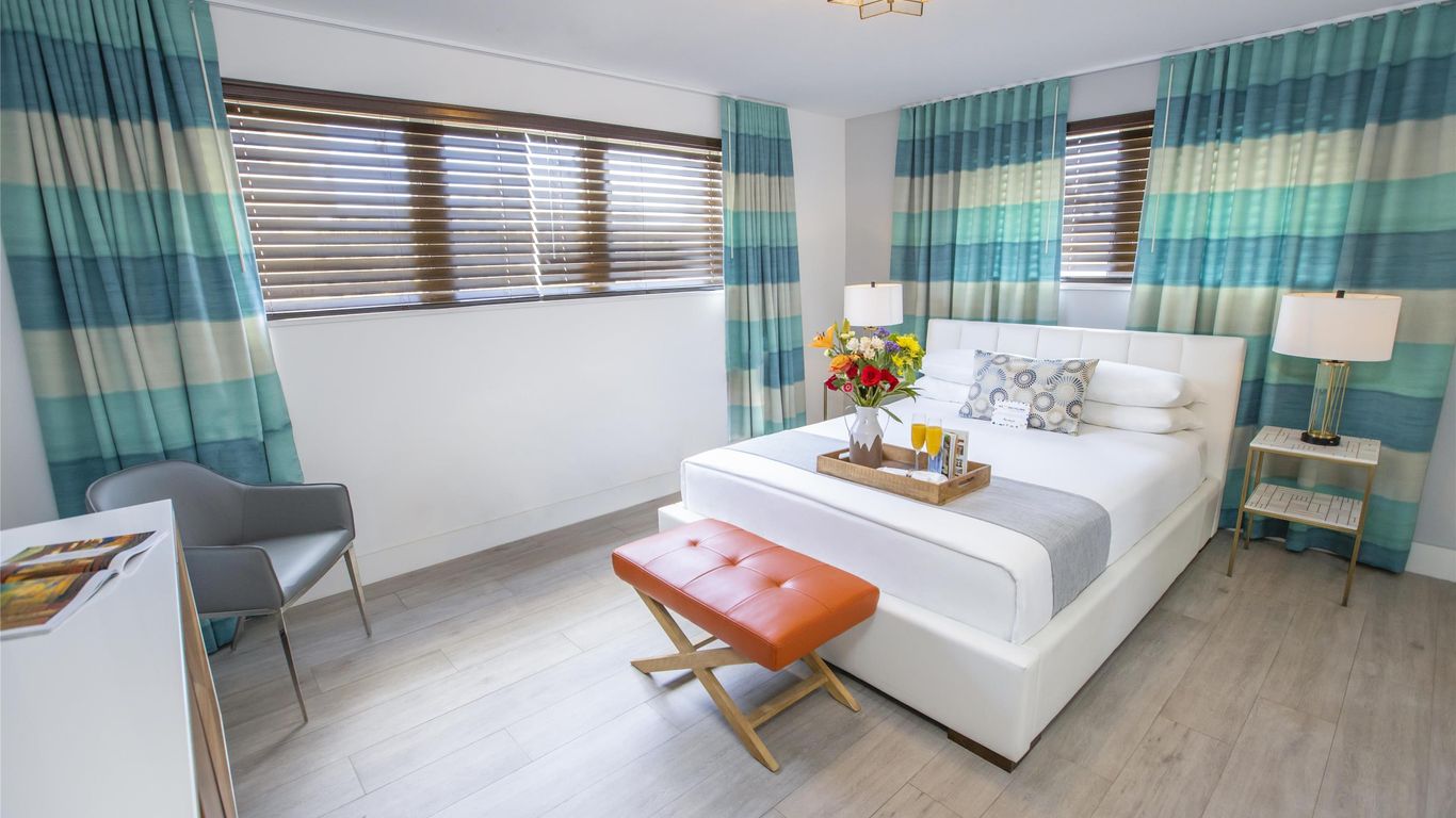 Waterside Hotel and Suites