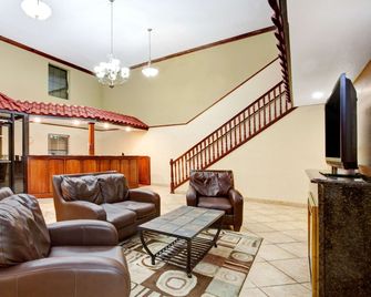 Super 8 by Wyndham Forrest City AR - Forrest City