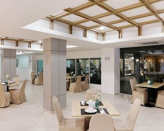 Sunday Platinum Suites - Bangkok - Restaurante