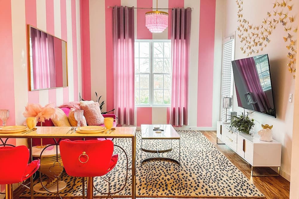 Dolly's Delight - Boutique Bliss Mins From Broadway - Nashville - Living room