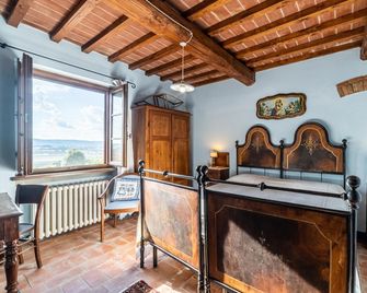 Il Querciolo - Azienda biologica, Agriturismo e Cantina - Marciano della Chiana