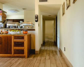 Coyote South - Santa Fe - Kitchen