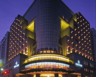 Monarch Plaza Hotel - Taoyuan City - בניין