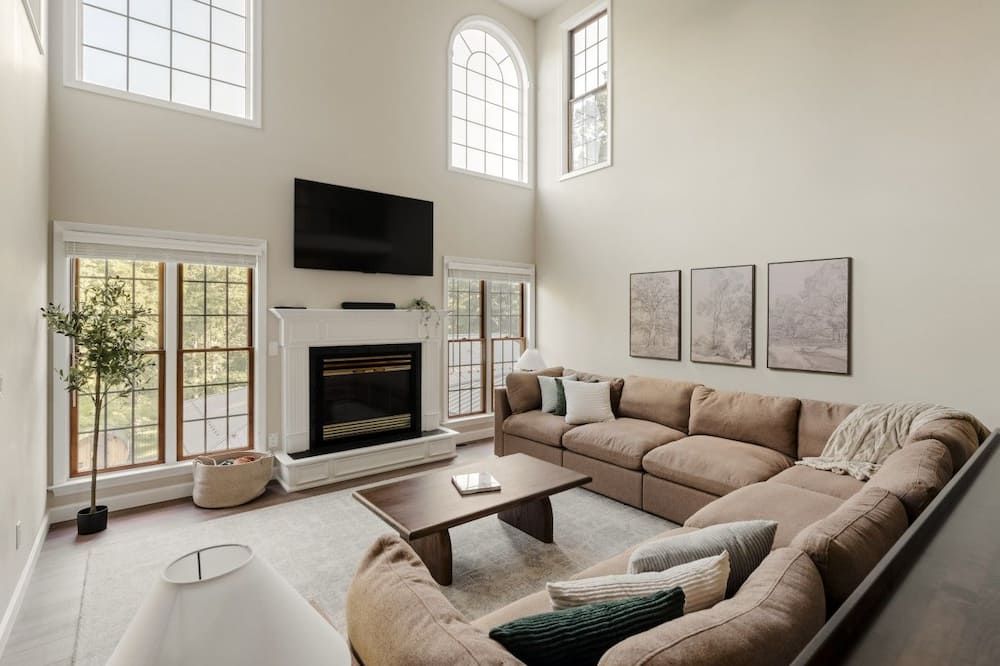 Spa House, Sauna, Pool, Arcade, Theater, Pickleball Court, & More!