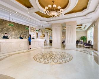 Vienna Hotel Guangzhou South Panyu Bridge - Guangzhou - Front desk