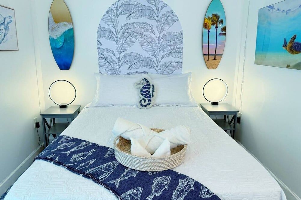 Sunrise Motel - تريجر أيلاند - غرفة نوم