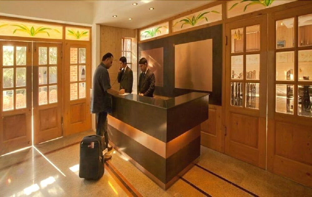 Four Seasons Resort - סרינגאר - דלפק קבלה