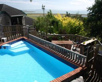 Grafton Cottage & Chalets - Thames - Pool