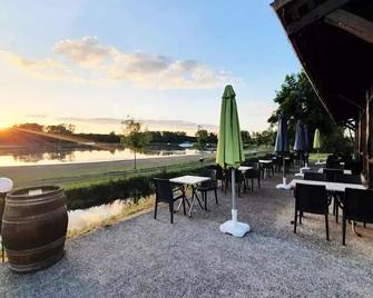 Terres de France - Moncontour Active Park - 3 Room Chalet 4/6 People - Moncontour - Patio