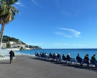 Villa Bennecourt - Niza - Playa