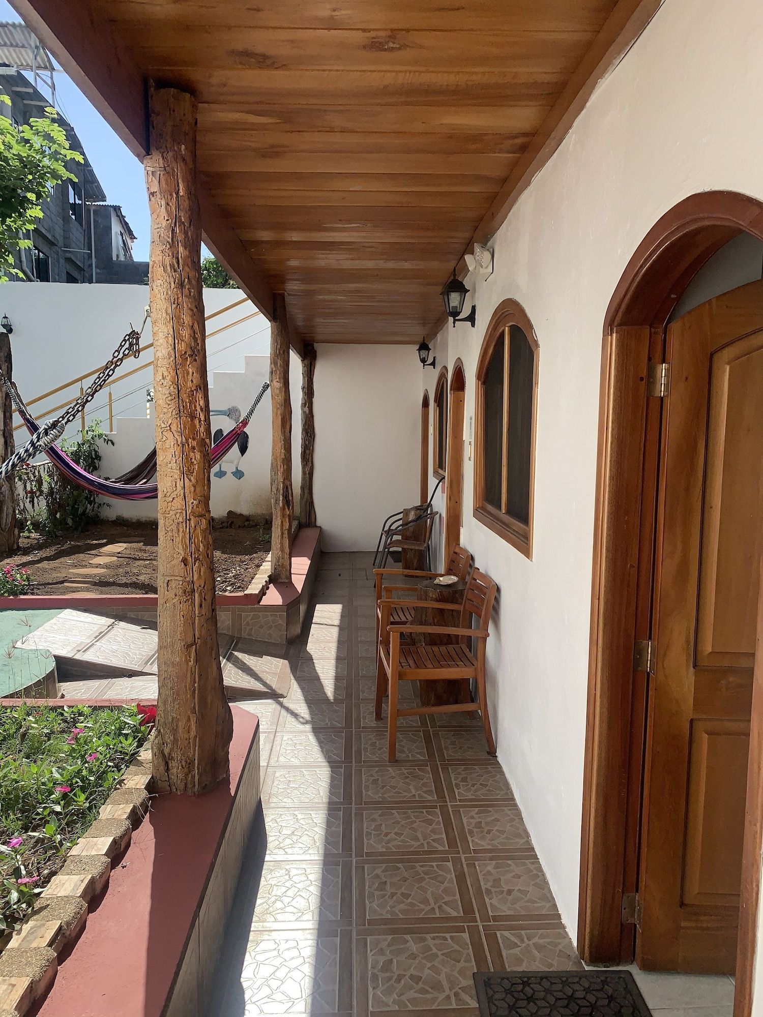 Hostal White House Galapagos - Puerto Ayora - Hàng hiên