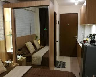 Pleasant@Tifolia Studio, cozy in Kelapa Gading - Jakarta - Bedroom