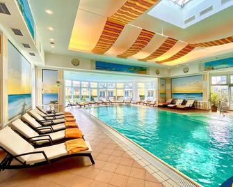 Villa Margot Whg 26 - Seebad Bansin - Pool