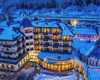 Hotel Alte Post - Sankt Anton am Arlberg - Bâtiment