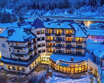 Hotel Alte Post - Sankt Anton am Arlberg - Building