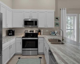 Village of South Walton CB 243 - Rosemary Beach - Kitchen