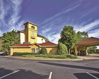 La Quinta Inn & Suites by Wyndham Birmingham Homewood - Homewood - Edificio