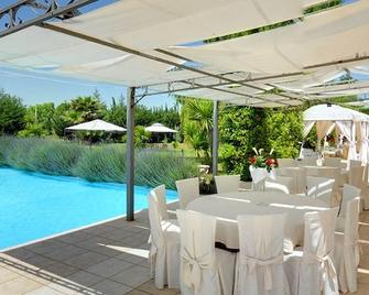 Hotel Le Muse - Carpignano Salentino - Pool