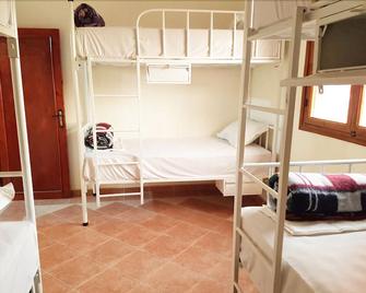 Tamaght Surf Hostel - Agadir - Habitación
