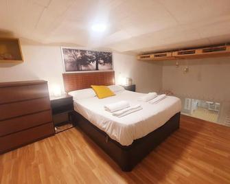Duplex en el centro de Madrid - Madrid - Habitación
