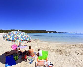 Apartments Veli Rat - Veli Rat - شاطئ