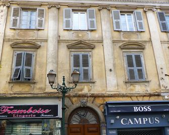 Grand F2 In The Center Of Corte - Corte - Bâtiment