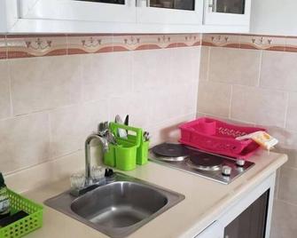 Great location, right downtown Puerto plata . - Puerto Plata - Kitchen