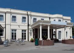 Russ Hill Hotel - Horley - Gebouw