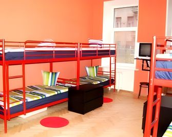 Old Flat Hostel on Nekrasova - San Petersburgo - Habitación