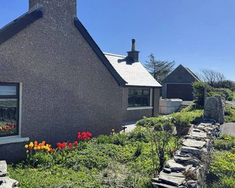 Withi-Gill - Bay of Ireland Views 50m From Beach - Stromness