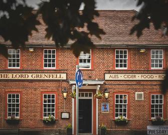 The Lord Grenfell - Maidenhead - Building
